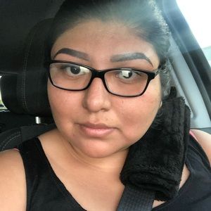 Meet your Posher, Deidra